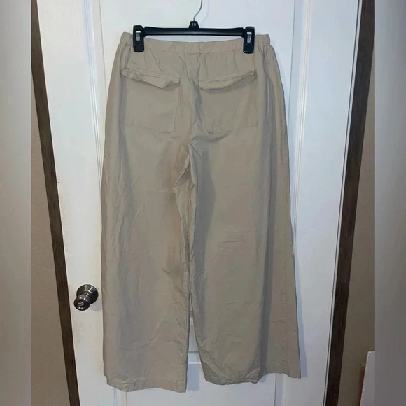 White Fox watch your back khaki pants size large - Picture 2 of 3